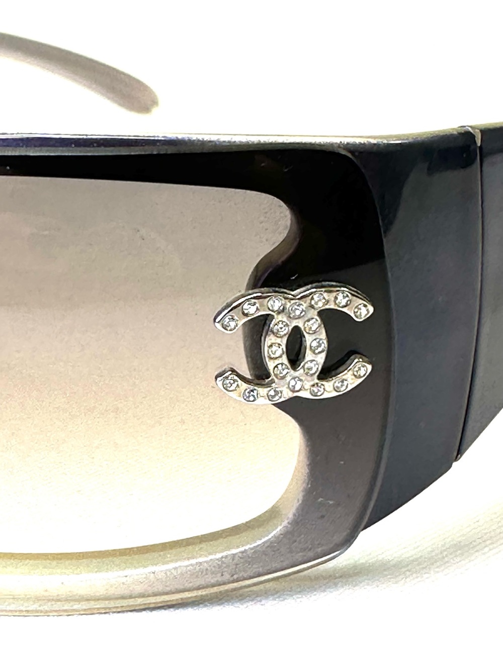 CHANEL CC Crystal Shield Sunglasses Rare Vintage Gradient Lenses w/ COA - Picture 6 of 17